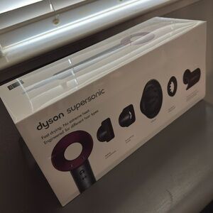 Dyson Supersonic Hair Dryer (Pink)